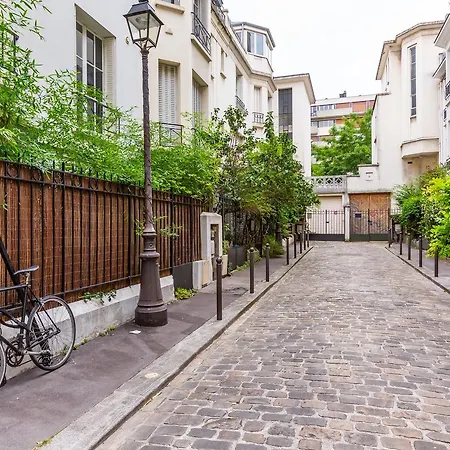 Veeve - Retro Chic In Petit Montrouge Lejlighed *