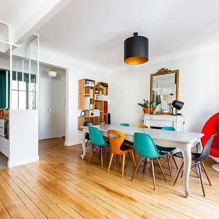 Veeve - Retro Chic In Petit Montrouge Paris